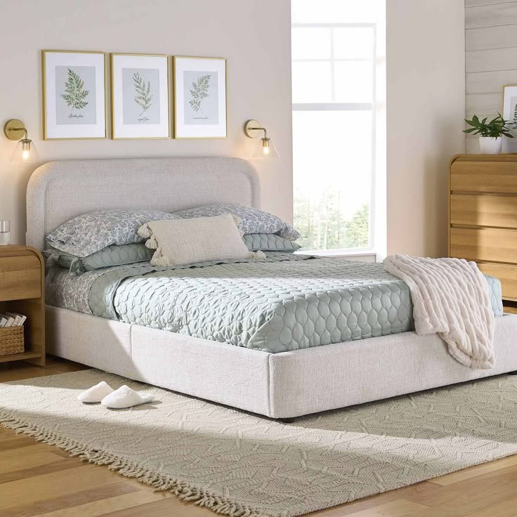 29 Stylish Bed Frame Ideas That'll Elevate Your Bedroom Instantly! - Timeless Tradition: Sleigh Bed Frame